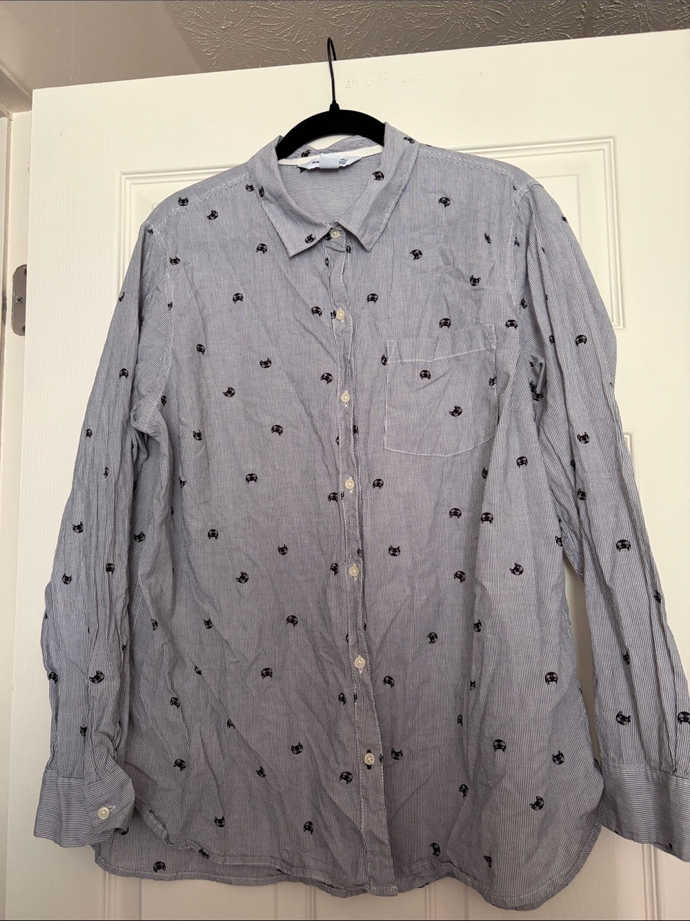 Old Navy Black Cat Classic Fit Button Down Shirt